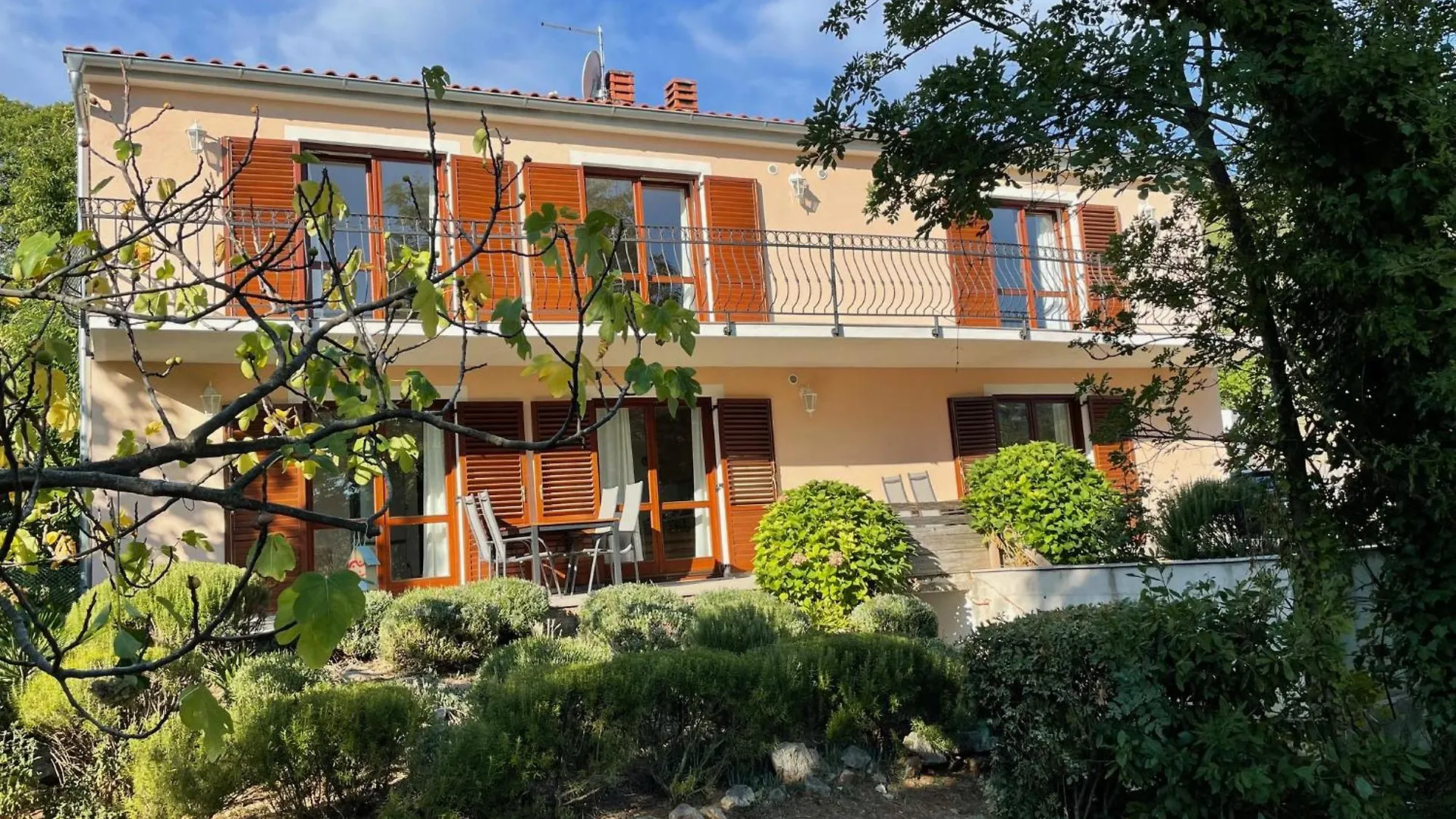 Villa Marija contacts